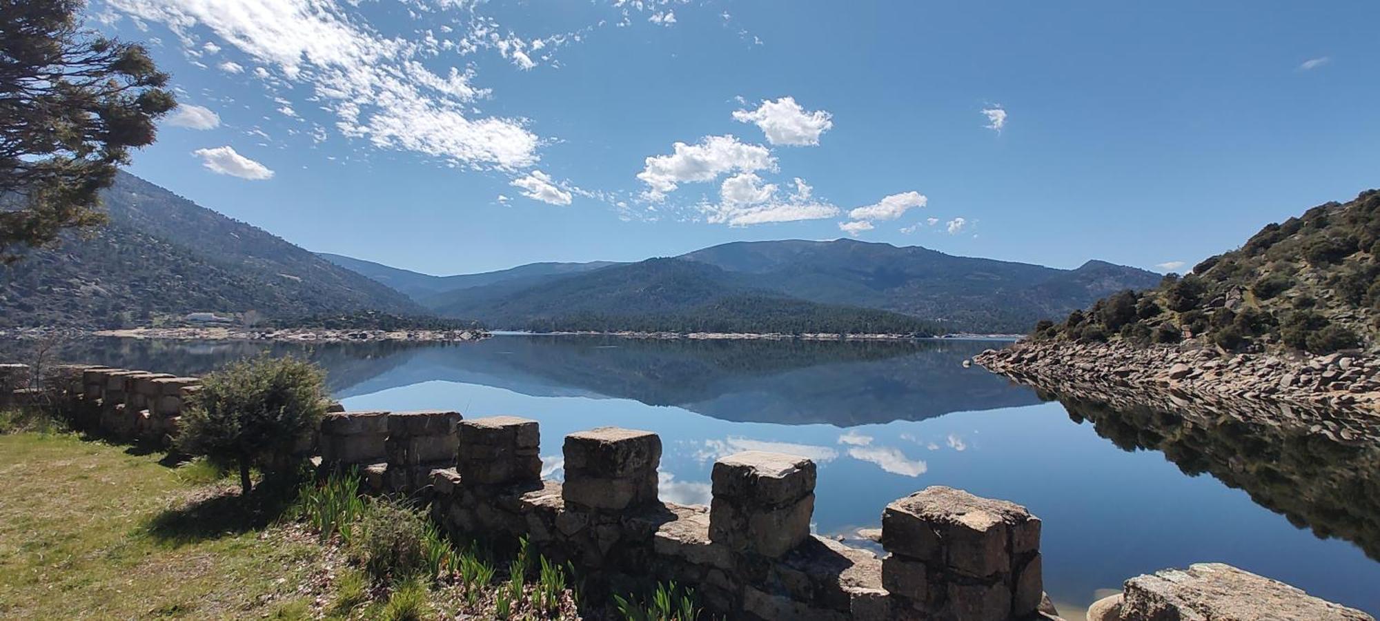 Ávila Isla Del Burguillo旅馆 外观 照片